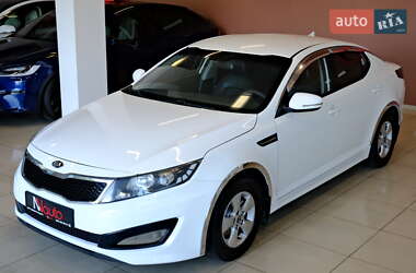 Седан Kia K5 2013 в 