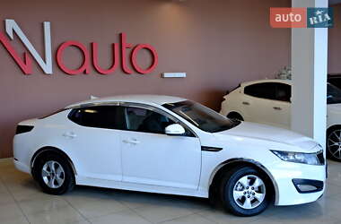 Седан Kia K5 2013 в 
