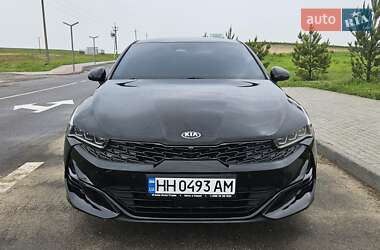 Седан Kia K5 2021 в 