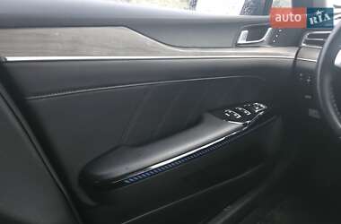 Седан Kia K5 2021 в 