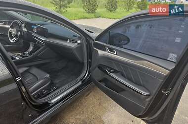 Седан Kia K5 2021 в 