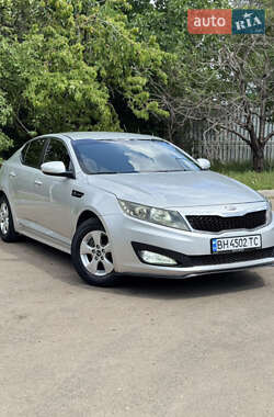 Седан Kia K5 2013 в Одесі