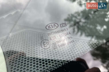 Седан Kia K5 2021 в 