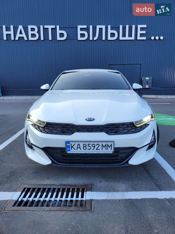 Седан Kia K5 2020 в Киеве