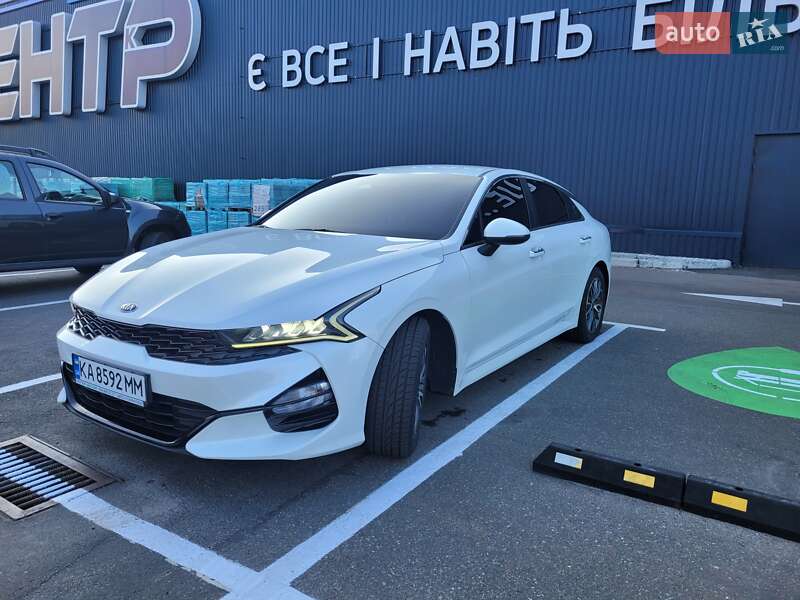 Седан Kia K5 2020 в Киеве