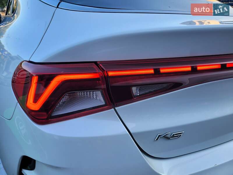 Седан Kia K5 2020 в Киеве