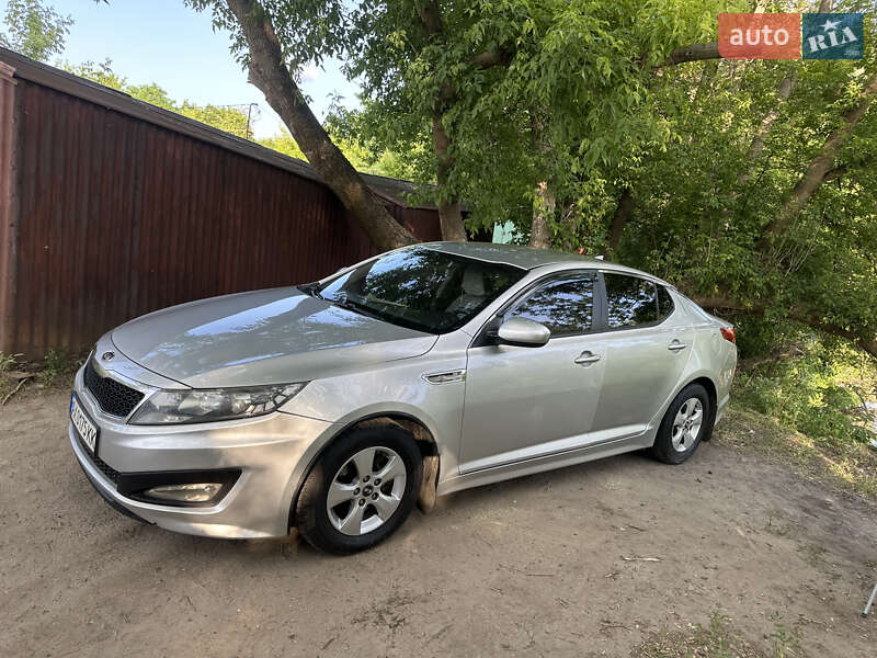 Седан Kia K5 2011 в Харькове
