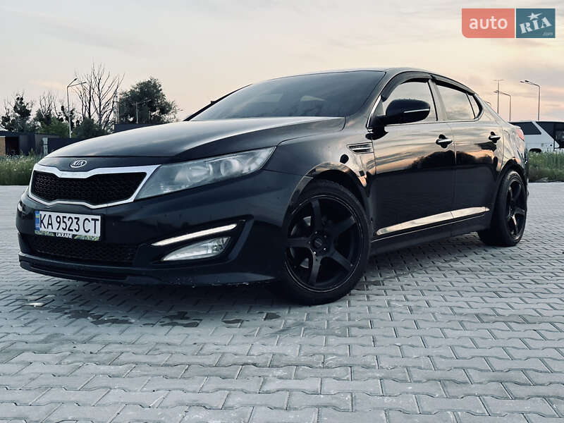 Седан Kia K5 2010 в 