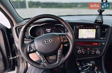 Седан Kia K5 2010 в 