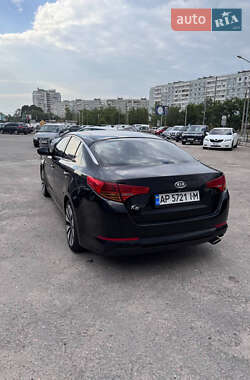 Седан Kia K5 2010 в 