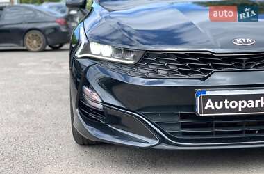 Седан Kia K5 2020 в 