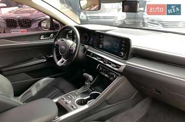 Седан Kia K5 2020 в 