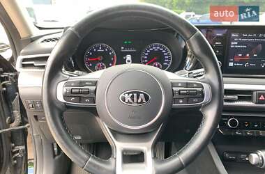 Седан Kia K5 2020 в 