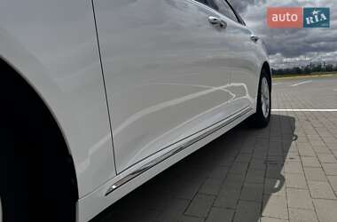 Седан Kia K5 2015 в 