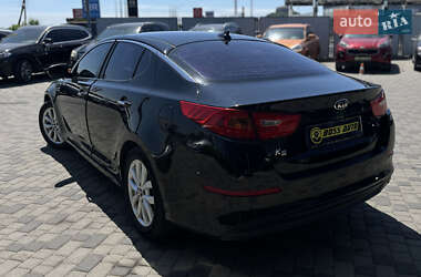 Седан Kia K5 2014 в 