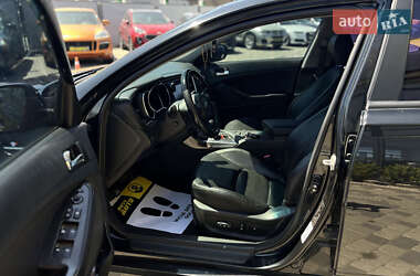 Седан Kia K5 2014 в 