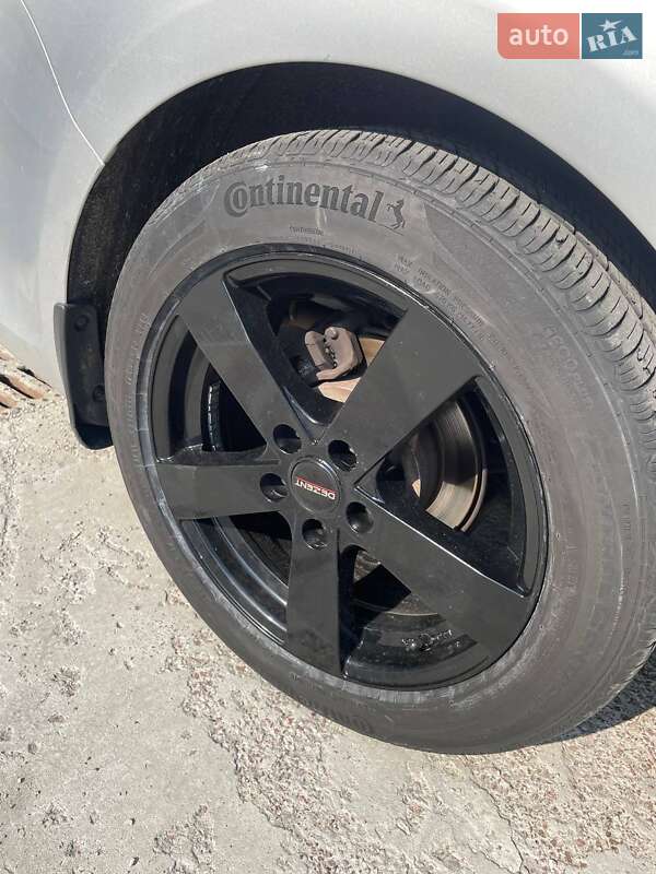 Седан Kia K5 2016 в Киеве