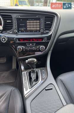 Седан Kia K5 2014 в 