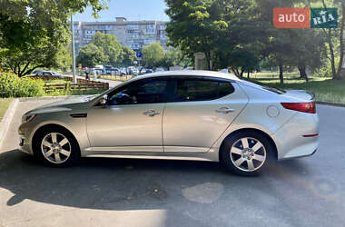 Седан Kia K5 2014 в 