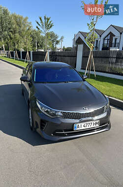 Седан Kia K5 2015 в Белой Церкви