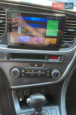 Седан Kia K5 2014 в 