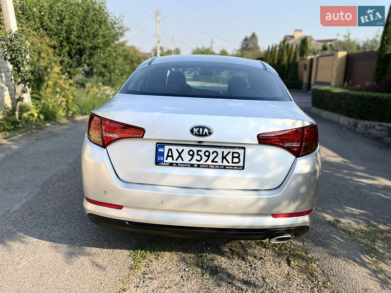 Седан Kia K5 2012 в Харькове