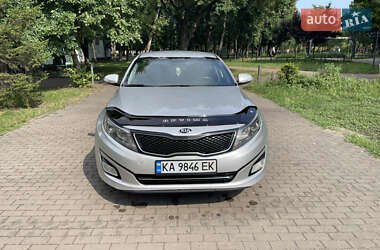 Седан Kia K5 2015 в 