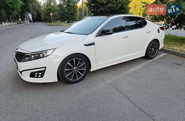 Седан Kia K5 2014 в 