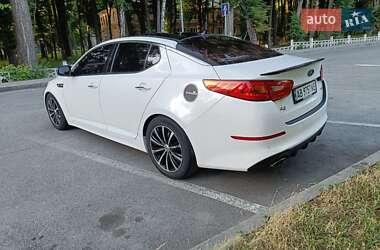 Седан Kia K5 2014 в 