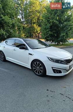 Седан Kia K5 2014 в 
