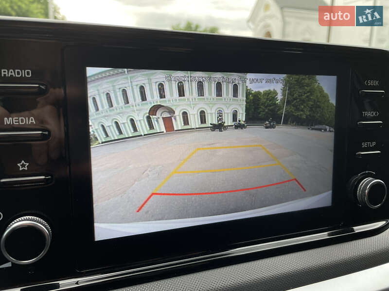 Седан Kia K5 2021 в Житомирі