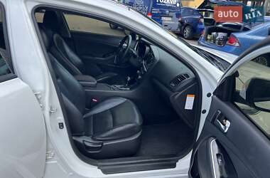 Седан Kia K5 2015 в 