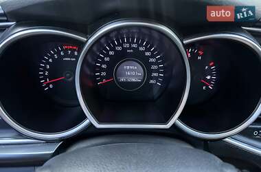 Седан Kia K5 2014 в 