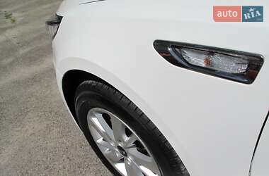 Седан Kia K5 2017 в 