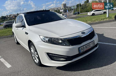 Седан Kia K5 2012 в Виннице
