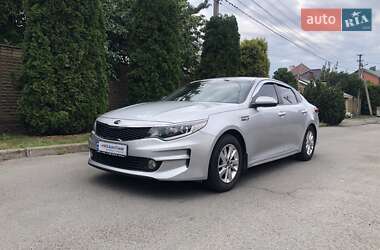 Седан Kia K5 2017 в Киеве