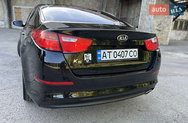 Седан Kia K5 2015 в 
