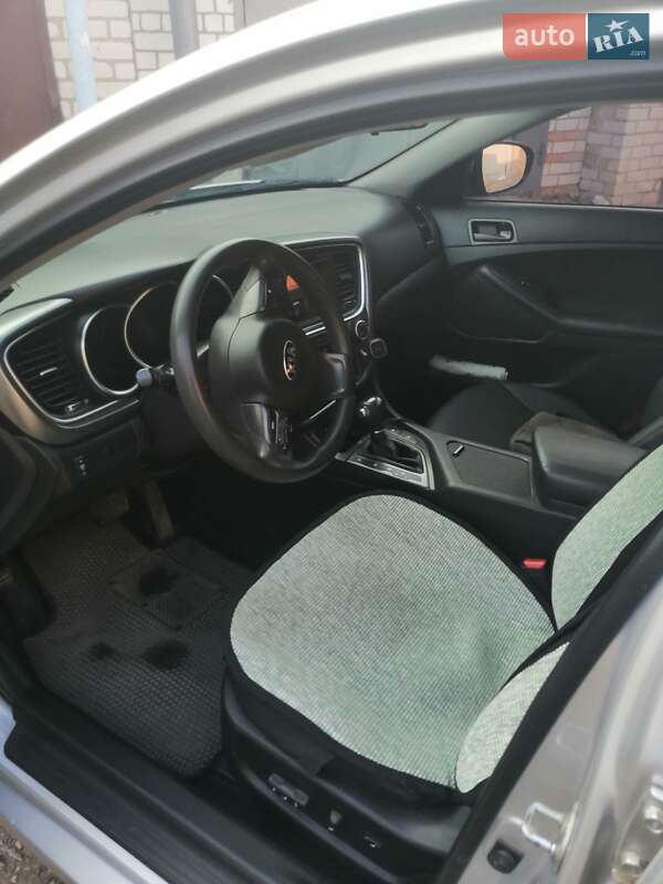 Седан Kia K5 2014 в Первомайске