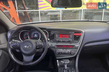 Седан Kia K5 2013 в 