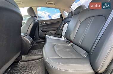 Седан Kia K5 2016 в 