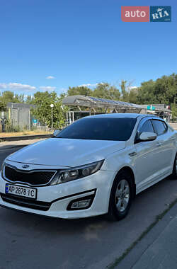 Седан Kia K5 2014 в 