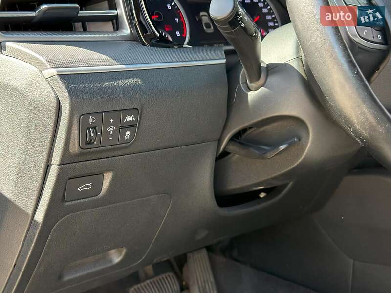 Седан Kia K5 2020 в Виннице