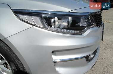 Седан Kia K5 2016 в 
