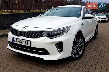 Седан Kia K5 2015 в Киеве