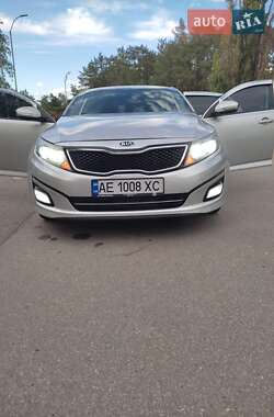 Седан Kia K5 2014 в Днепре