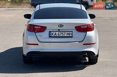 Седан Kia K5 2014 в 