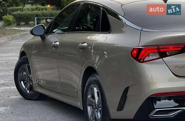 Седан Kia K5 2021 в 