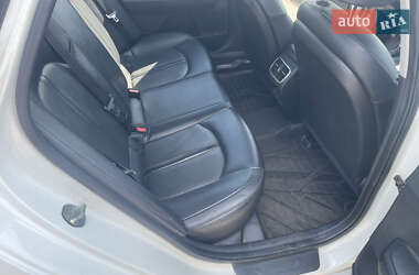 Седан Kia K5 2016 в 