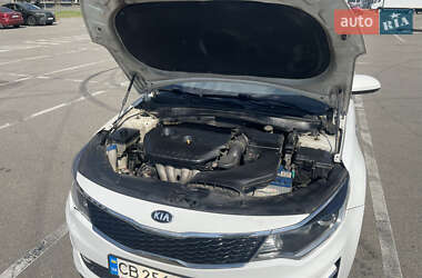 Седан Kia K5 2016 в 