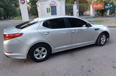 Седан Kia K5 2012 в Дніпрі
